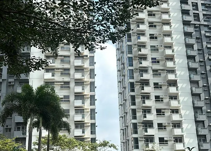 Aesthetic Staycation Quezon Cubao - Manhattan Plaza *